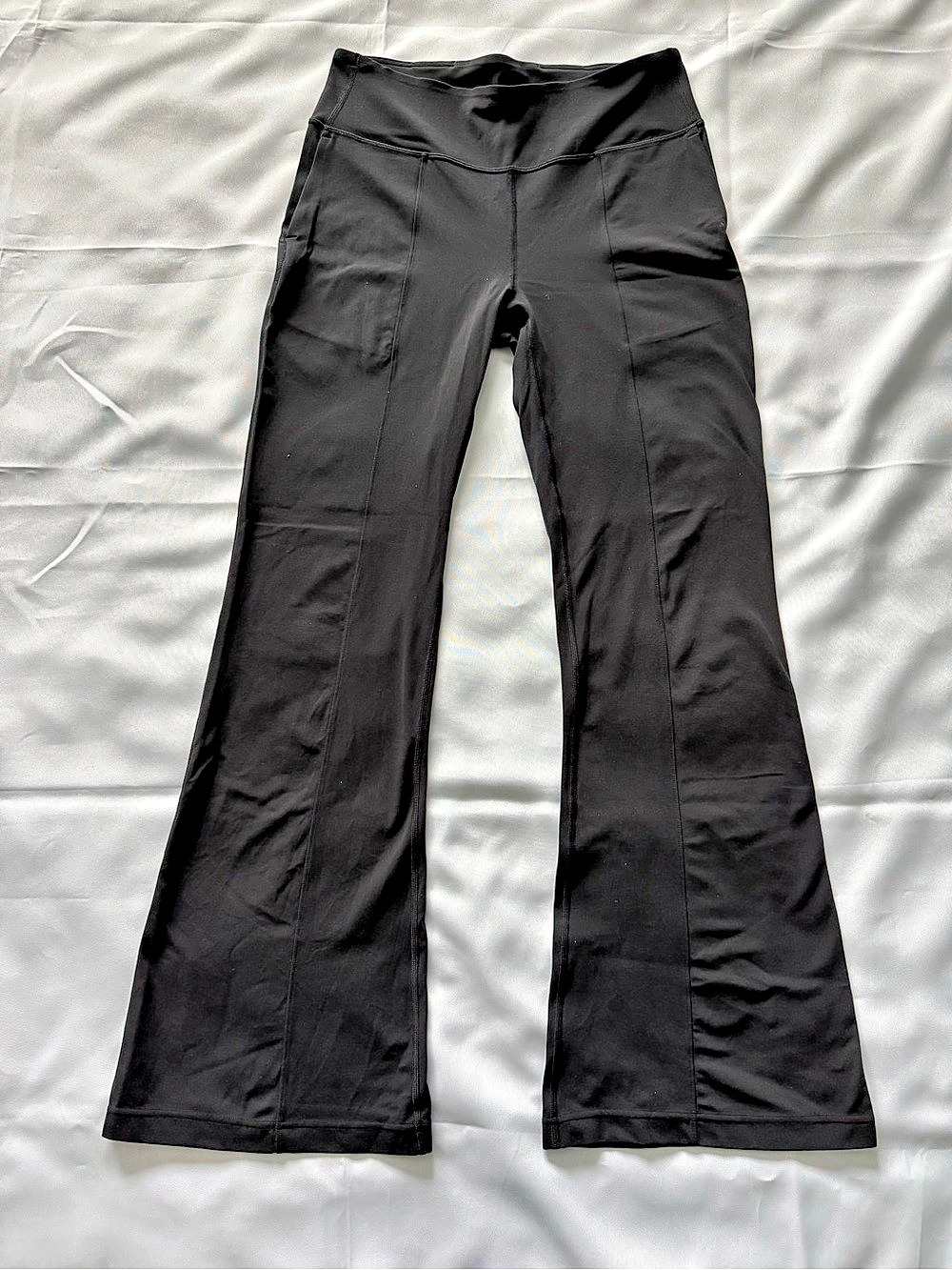 lululemon Groove High-Rise Flared Pant; Regular length; Black; Size 12